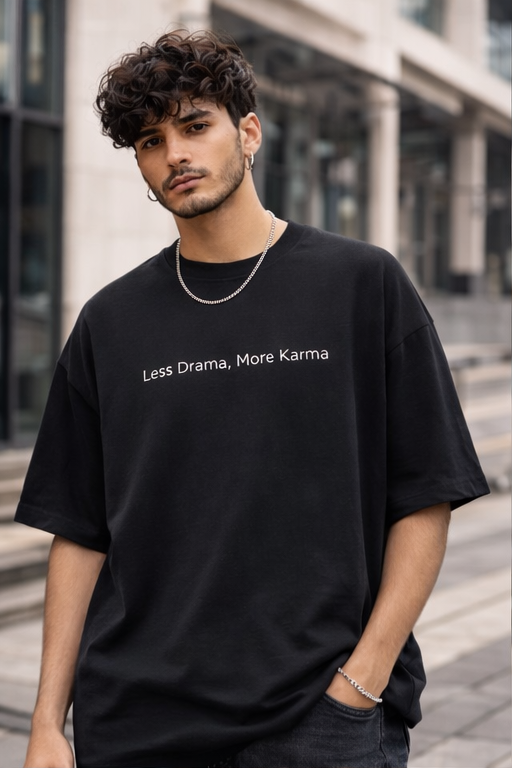 LESS DRAMA BEAR TEE